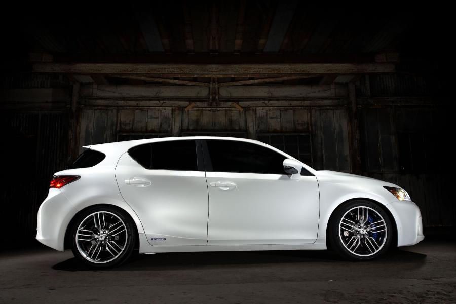  Lexus CT200h F-Sport Concept 2010 года  (фото 4 из 5)